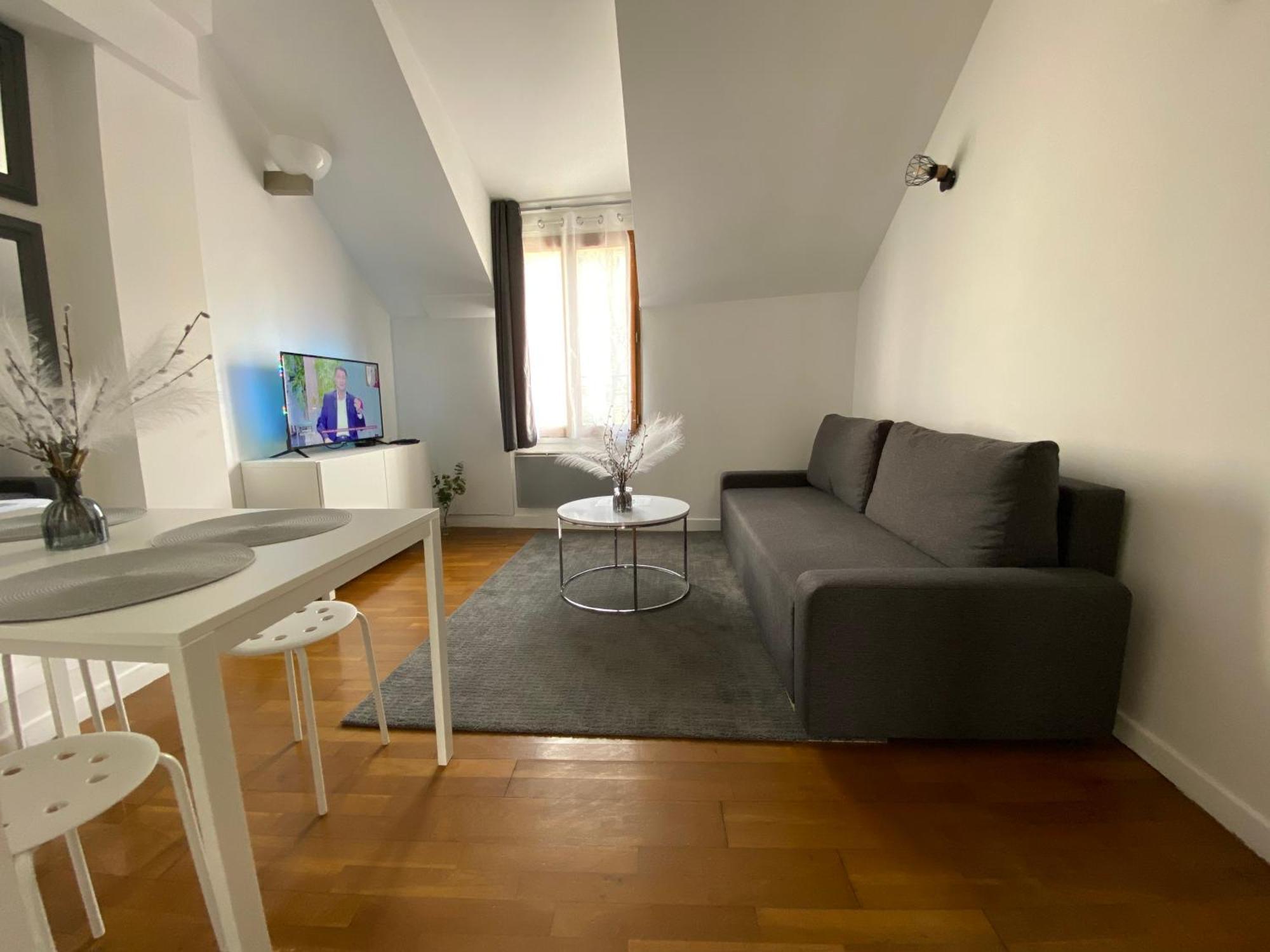 Duplex Minimaliste - 30 Min De Paris Apartment Saint-Ouen-l'Aumone Exterior photo